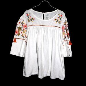 St. John's Bay White Top With Floral Embroidery  Women's XL